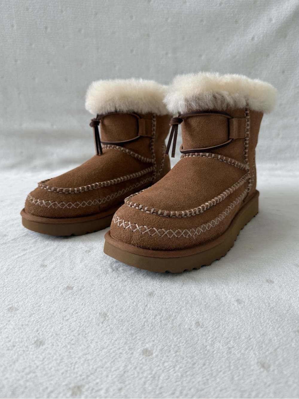 UGG Classic Mini Alpine Boots Chestnut Brown Women’s Size 8 New In Box